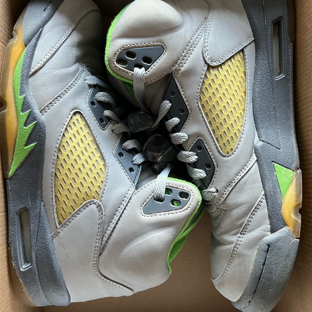 Air Jordan Retro 5 Silver/Green Bean/Flint Grey - size 8